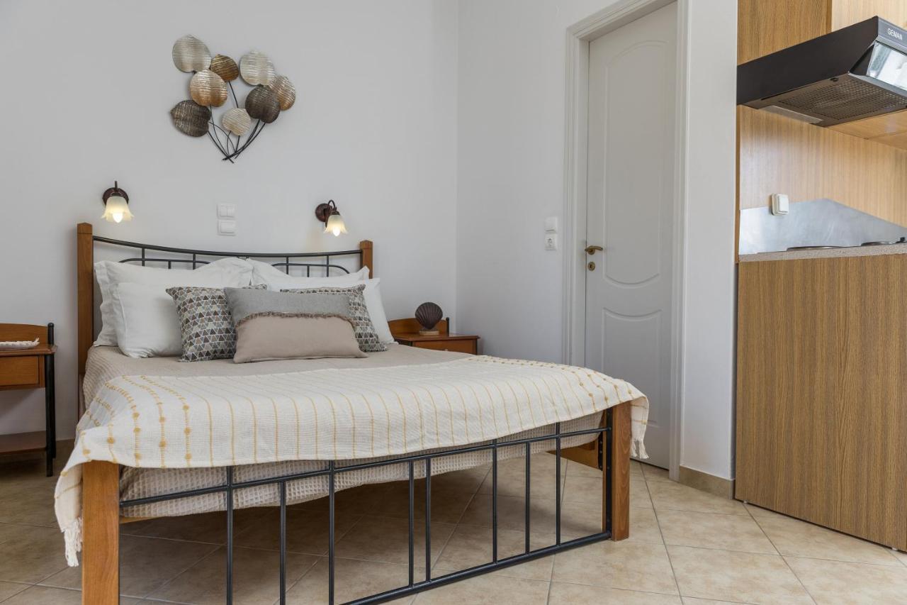Marine Dream Apartment Plaka  Bagian luar foto