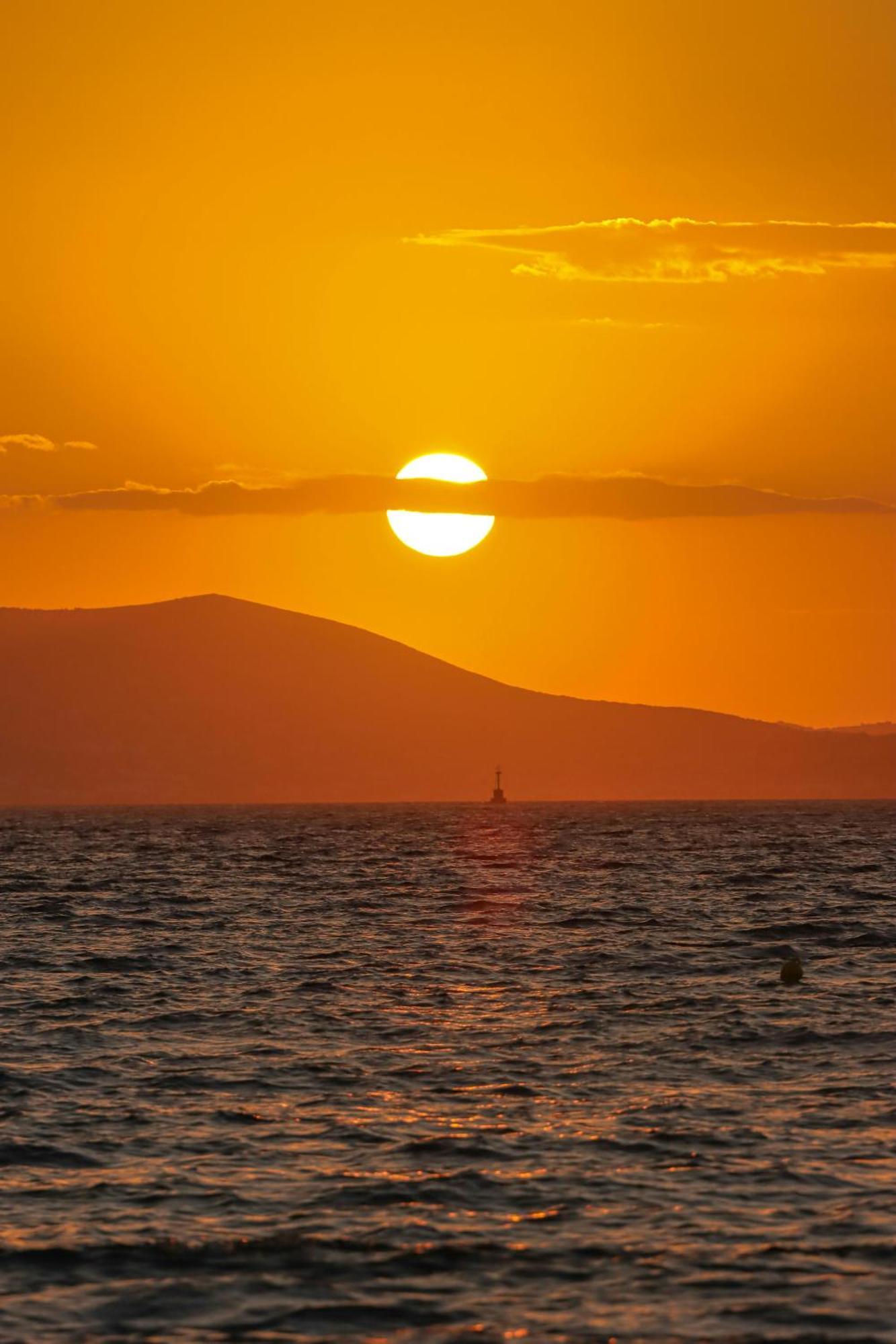 Marine Dream Apartment Plaka  Bagian luar foto