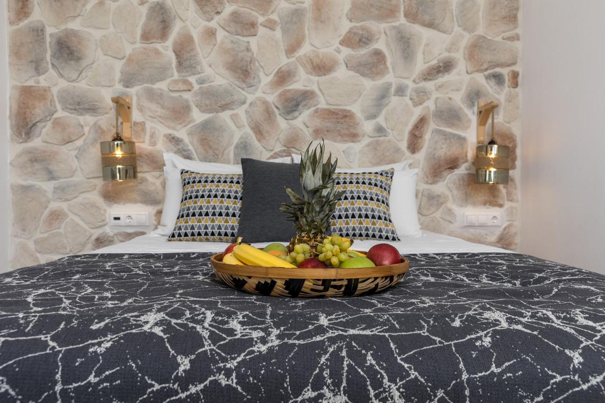 Marine Dream Apartment Plaka  Bagian luar foto